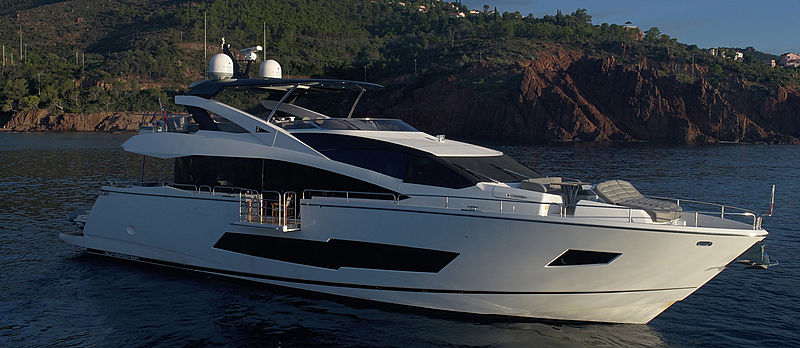 Mibowt yacht at anchor