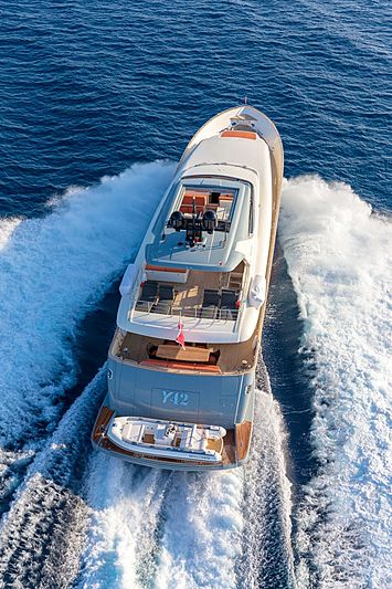 Canados 110 Y42 yacht exterior