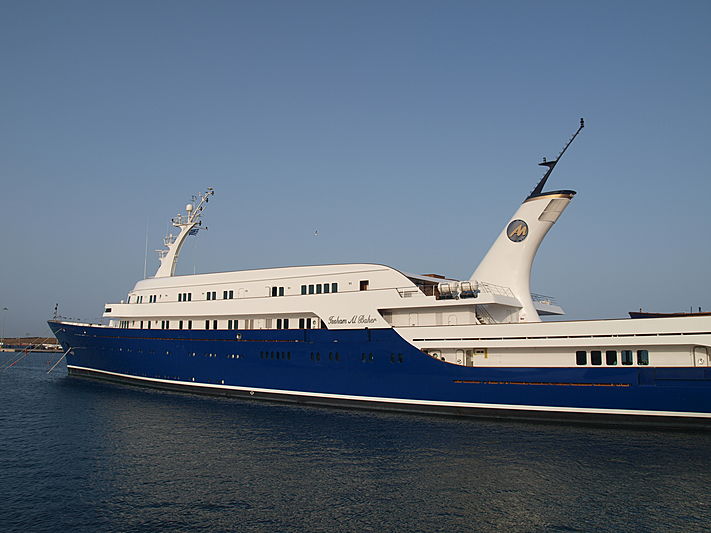 Issham Al Baher yacht in Lavrion