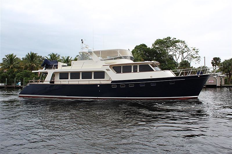 Bacalao yacht cruising
