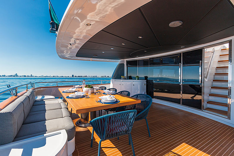 Double E yacht aft main deck