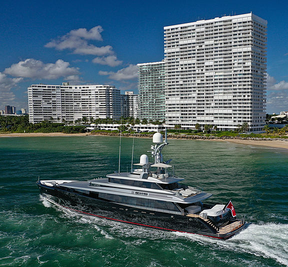 Kiss yacht arriving in Fort Lauderdale