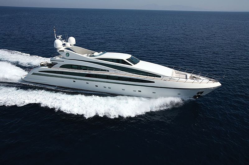 Alfa XII yacht