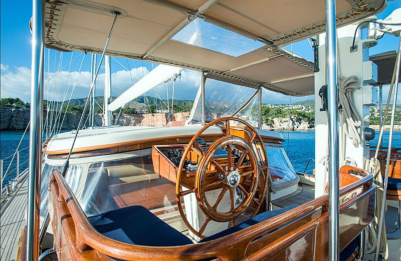 Audrey II yacht cockpit