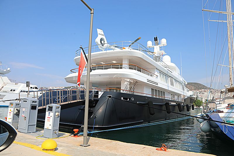 Air yacht in Kusadasi Marina