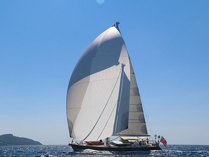 Nemo yacht sailing