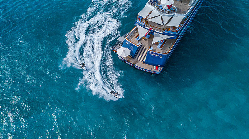 Bella Vita yacht anchored