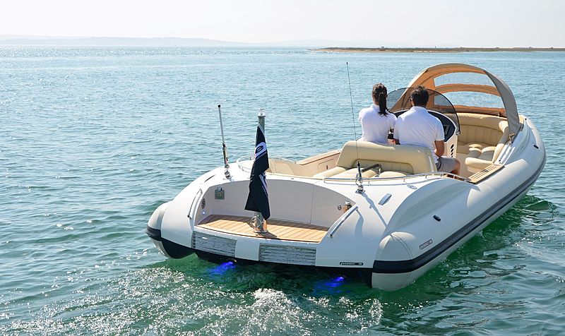 Pascoe DT Launch 7.00 - 8.00M tender cruising