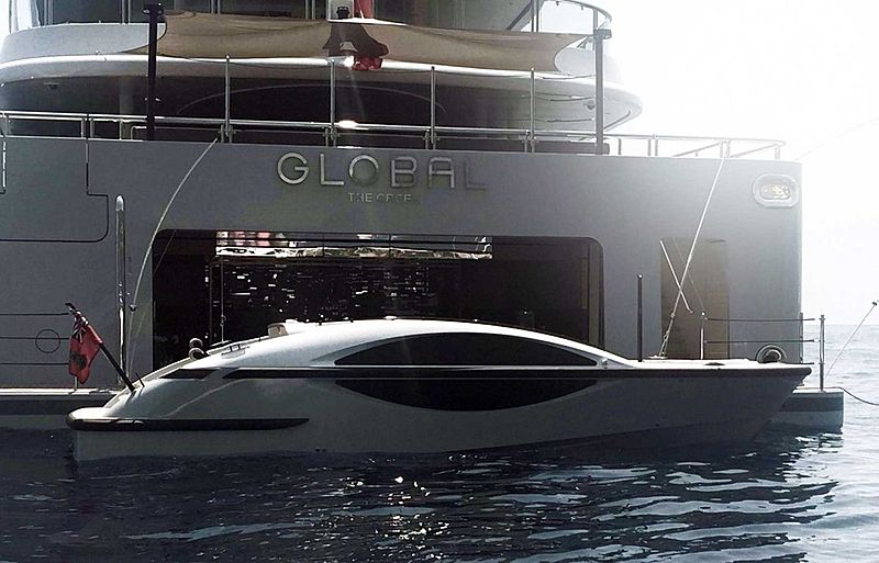 Xtenders 8.00M Limousine tender exterior