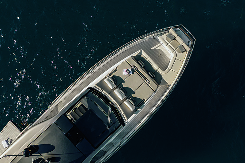 Azimut Verve 47 yacht tender
