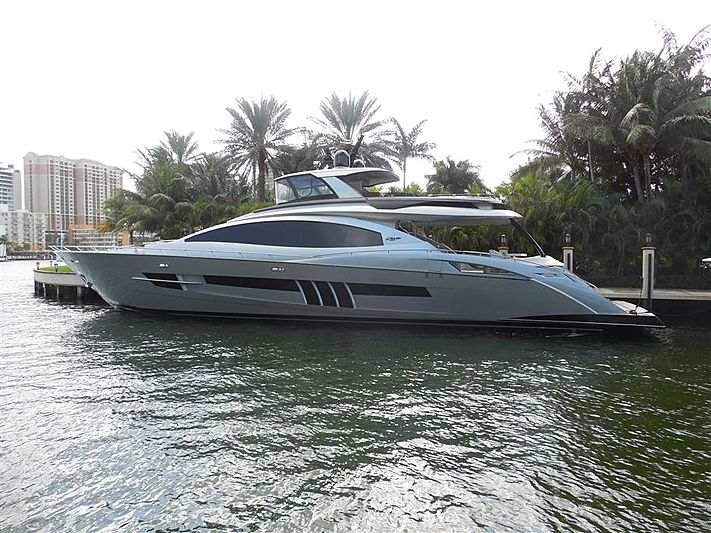 Lazzara yacht Virgin