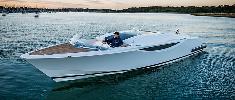 Compass Limousine Tender 11.6M exterior