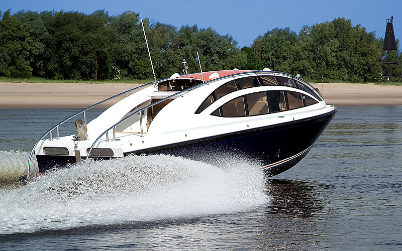 Fassmer SEL-RT 8.5 tender exterior