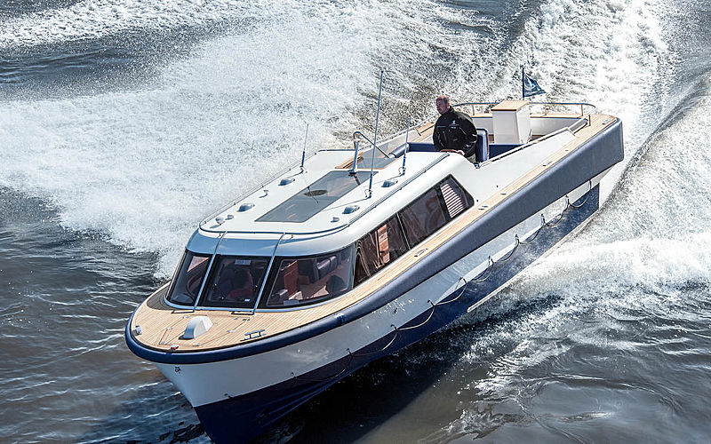 Fassmer TL-Limo 1100 tender exterior