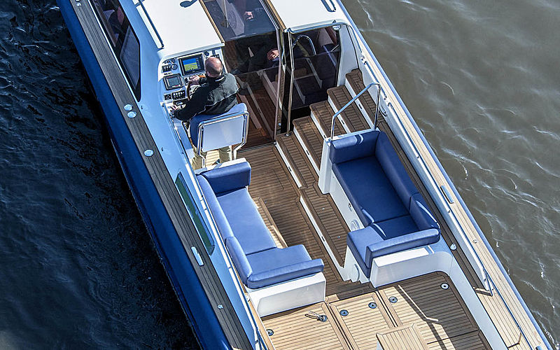 Fassmer TL-Limo 1100 tender exterior