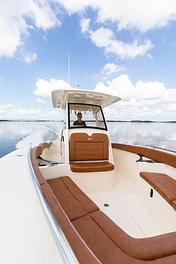 Scout 277 LXF tender exterior