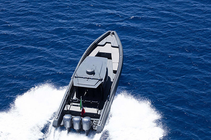 Novamarine HD 120 tender exterior