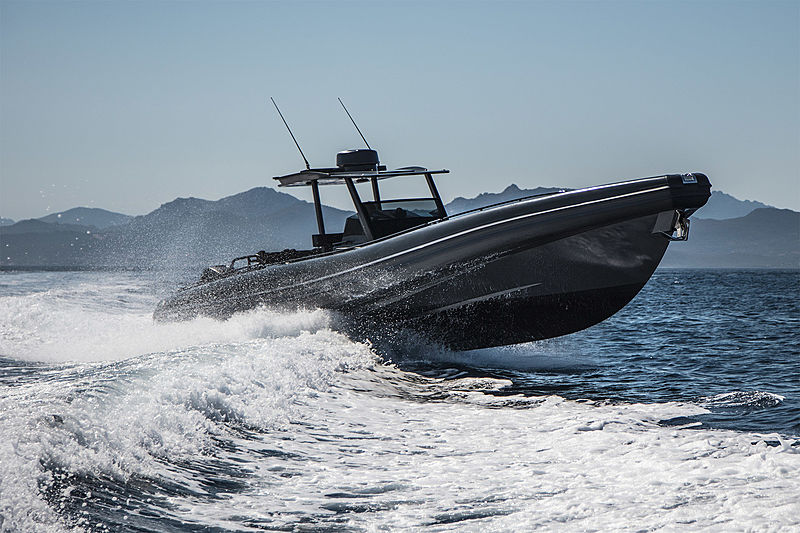 Novamarine HD 120 tender exterior
