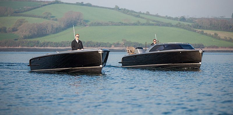 Cockwells 7M Open tender exterior