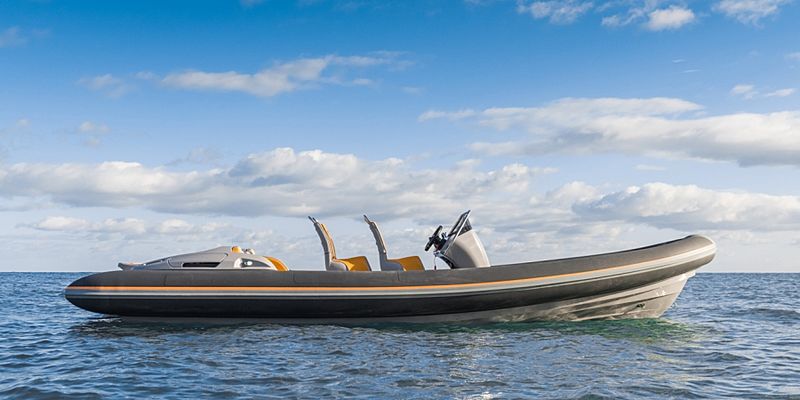 Ribey YT 740 tender exterior