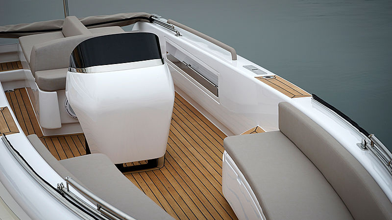 Dairel Tender 7 exterior