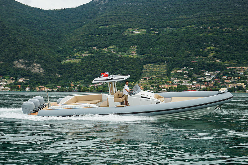 Dariel DTS tender exterior