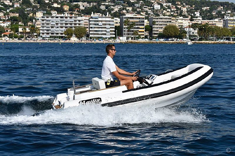 AGILIS 330 tender Agilis Jet Tenders