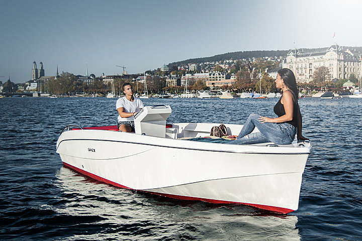 Ganz Shortbreak 5.8 tender exterior