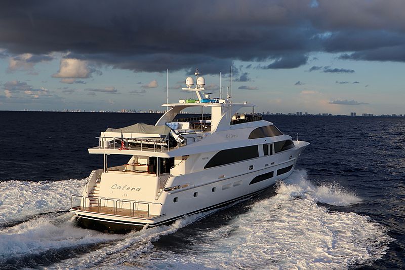 Catera yacht cruising