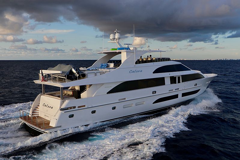 Catera yacht cruising