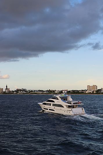 Catera yacht cruising