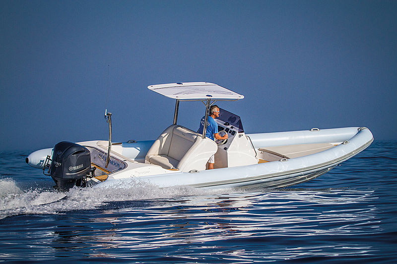 SCORPION SERKET 88 tender Scorpion RIBs
