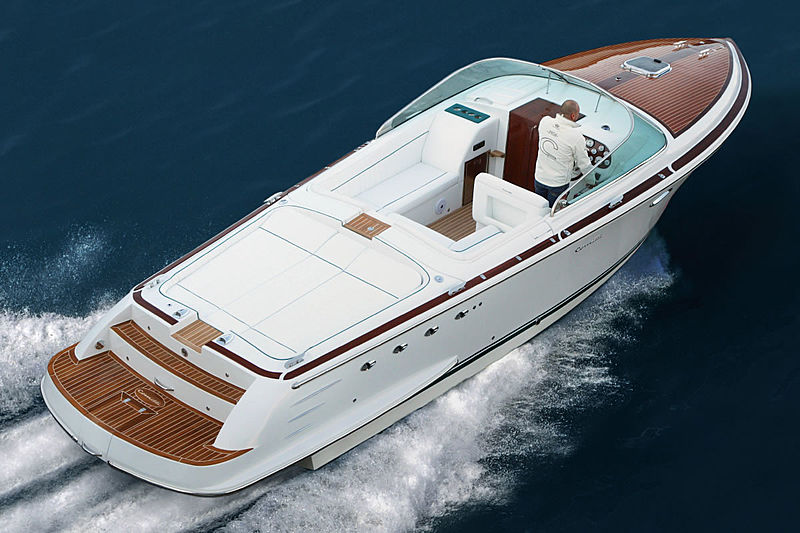 Comitti Venezia 31 tender exterior