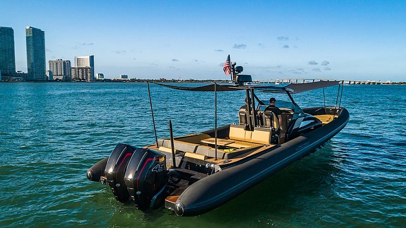 Technohull Explorer 40 tender exterior