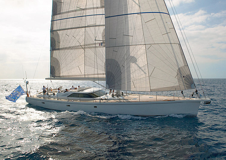 Simeron yacht sailing