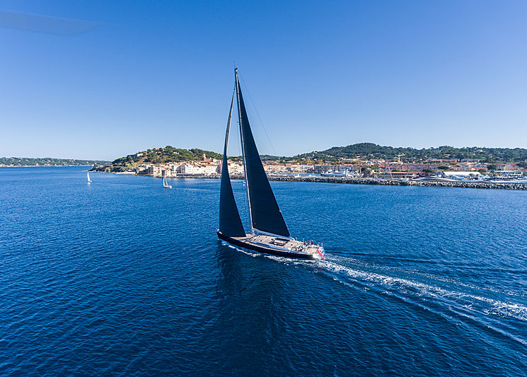 Blues yacht sailing