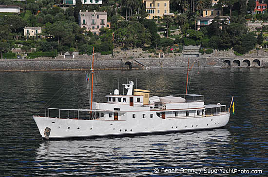 deianeira yacht owner