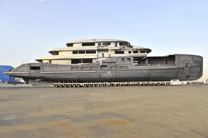 Benetti FB273 hull and superstructure