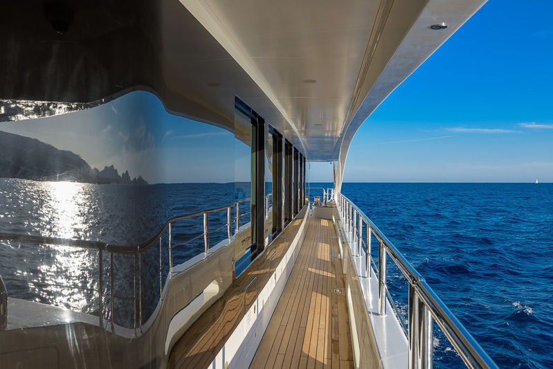 Africa sidedeck