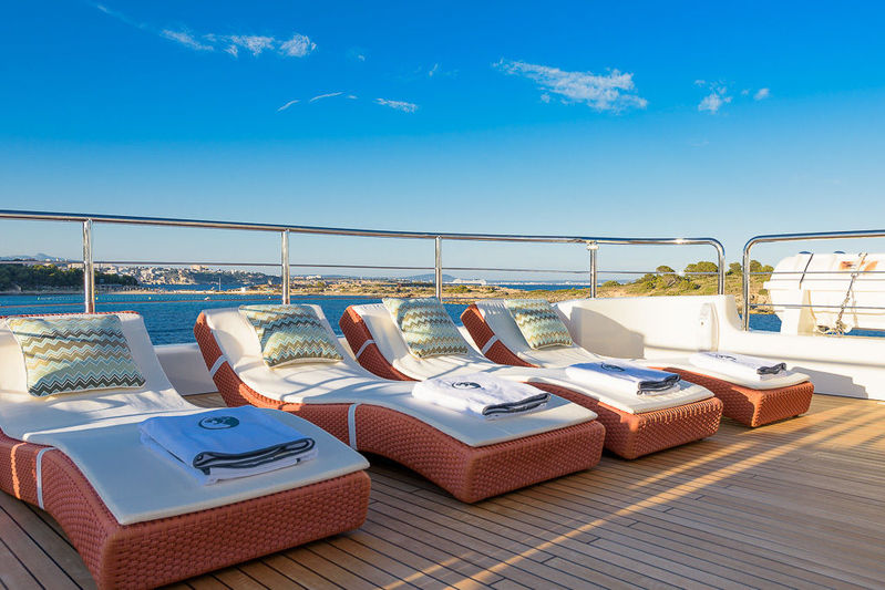 Africa sundeck