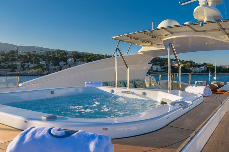 Africa jacuzzi