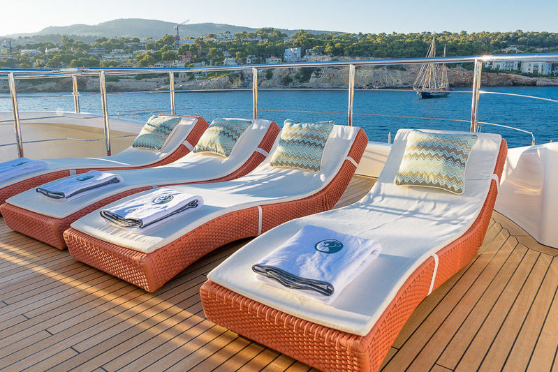 Africa sundeck