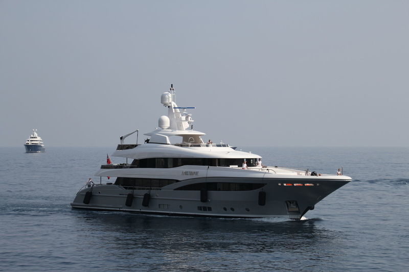 APOSTROPHE Yacht 39m Hakvoort 2013 SuperYacht Times