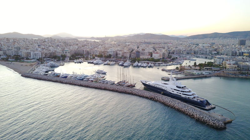 Al Mirqab in Piraeus