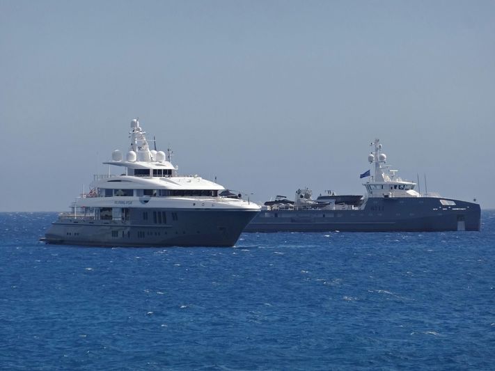 Flying Fox and 6711 off Antibes