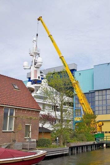Hampshire II launch at Feadship Royal Van Lent