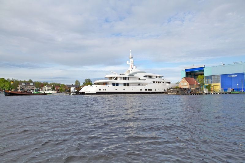 Hampshire II launch at Feadship Royal Van Lent