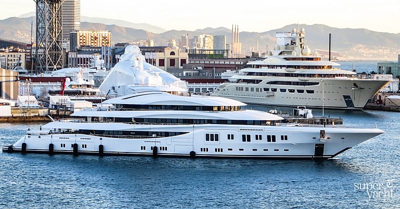 The Two Lurssens Lady Lara And Dilbar In Barcelona Syt