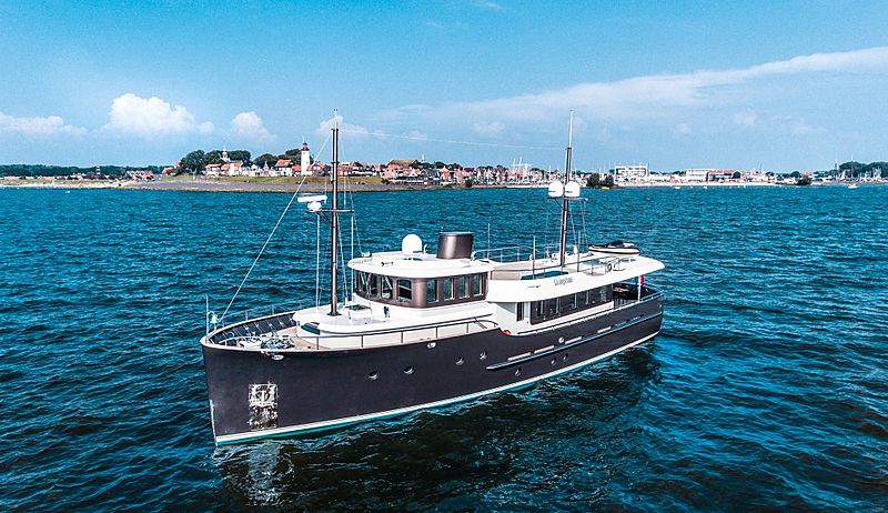 Hartman Yachts' motor yacht Livingstone 