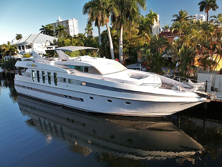 Gloria's Sun yacht in Florida